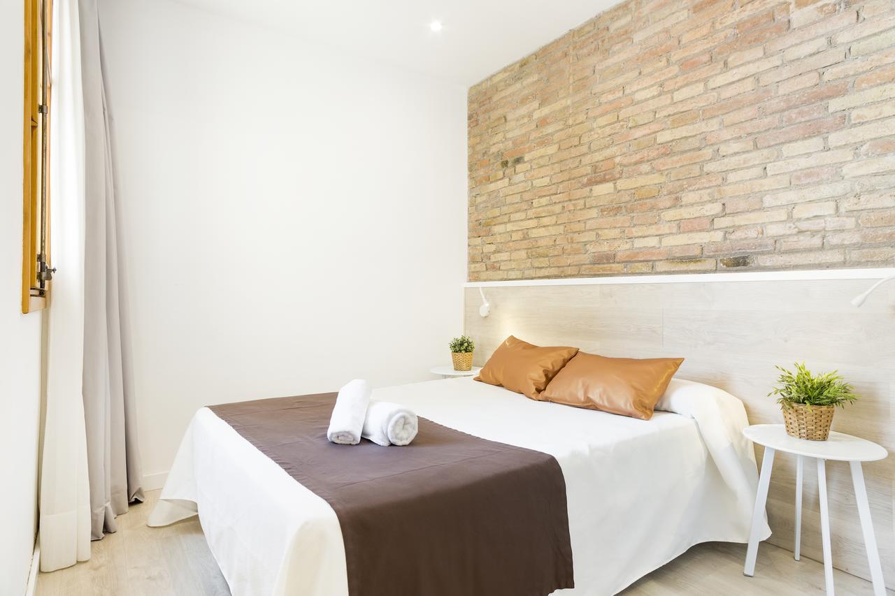 Bcnstop Sagrada Familia Barcellona Esterno foto